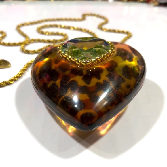 Rare retired X-Large lucite Leopard 🐆 heart ❤️ - Picture 2 of 9
